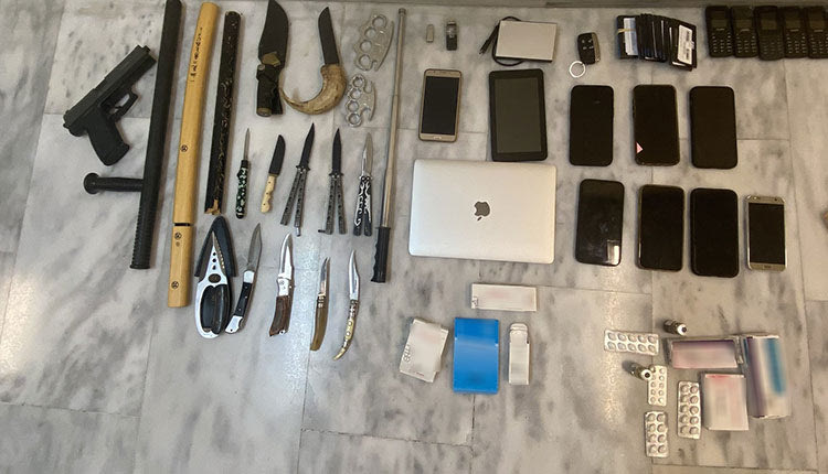 Μέρος των κατασχεθέντων από την επιχείρηση της ΕΛ.ΑΣ.