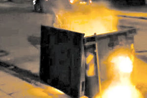 Οι κάμερες «καίνε» τον εμπρηστή των κάδων