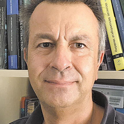 Ο Δρ Κώστας  Λαγουβάρδος