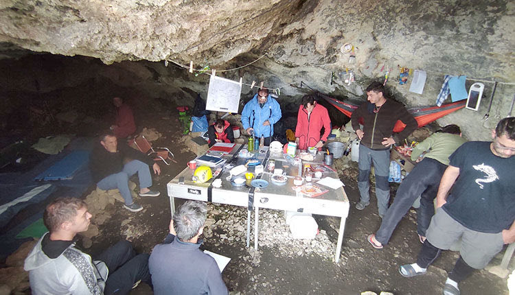 ΣΥΝΑΝΤΗΣΗ ΣΠΗΛΑΙΟΛΟΓΩΝ Ένα... reunion στον Γουργούθακα!