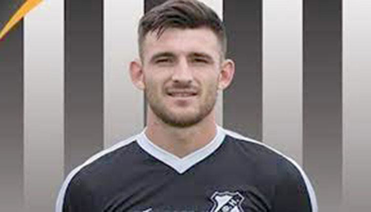  Μεγάλη πέραση έχει και αυτό το μεταγραφικό καλοκαίρι η Τουρκία για τους Έλληνες παίκτες. Μετά τον Δημήτρη Μάνο, ο οποίος υπέγραψε συμβόλαιο δύο ετών στην Μπαντίρμπασπορ στην ίδια ομάδα θα αγωνίζεται και ο Γιώργος Κουτρουμπής.