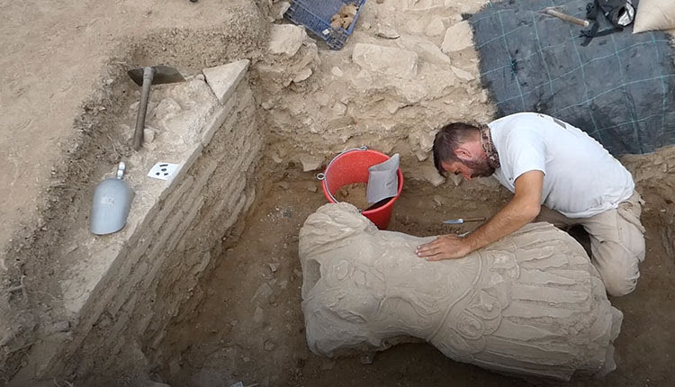 ΤΟ ΑΓΑΛΜΑ ΠΟΥ ΗΡΘΕ ΣΤΟ ΦΩΣ ΣΤΟ ΛΥΤΤΟ