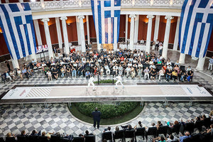 Στο Περιστύλιο του Ζαππείου αναβιώσε η ξιφασκία