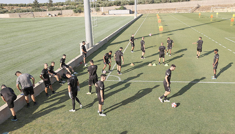 Στιγμιότυπο από την ανεπίσημη πρώτη του ΟΦΗ στα νέα γήπεδα στο ΒΑΚ