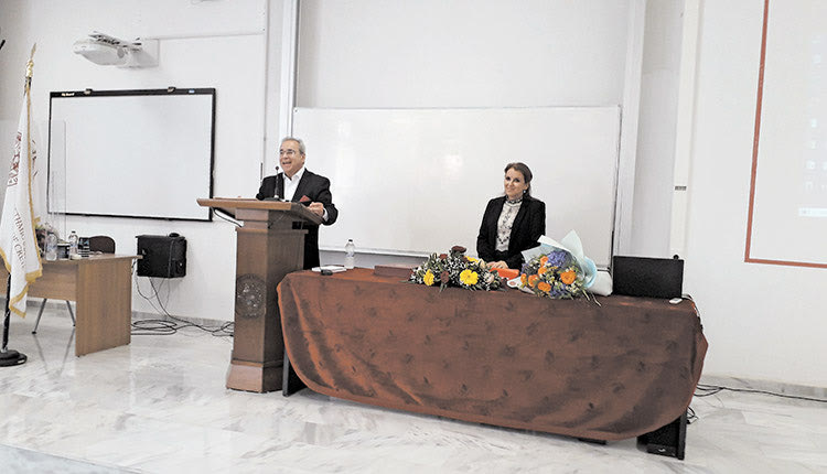 Τον τίτλο του ομότιμου καθηγητή του Τμήματος Κοινωνιολογίας του Πανεπιστημίου Κρήτης απένειμαν στον καθηγητή Μηνά Σαματά