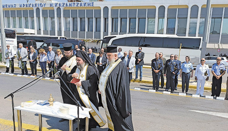 ΤΙΜΗΣΑΝ ΤΗ ΜΝΗΜΗ ΤΩΝ ΗΡΩΩΝ για το σαμποτάζ του αεροδρομίου