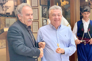 Τίμησαν την προσφορά του τον Σταύρο Αρναουτάκη στον οικισμό Αστερίου