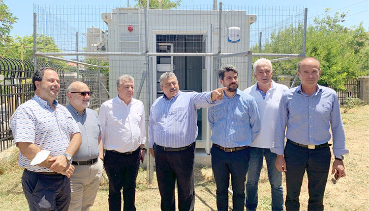 Εγκαινιάστηκε ο Αστικός Σταθμός παρακολούθησης της αέριας ρύπανσης στο Στάδιο Χανίων παρουσία του περιφερειάρχη Κρήτης