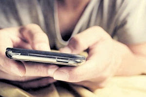 μηνύματα στο κινητό