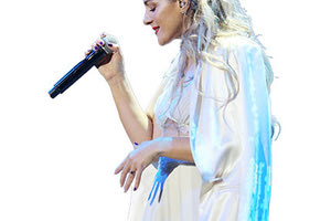 Η εκρηκτική Νατάσσα Μποφίλιου