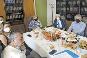 Συνάντηση Αρναουτάκη με Χατζηχριστοδούλου