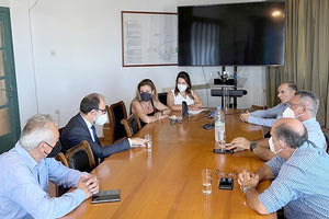 συνάντηση στα Κεντρικά Γραφεία του Οργανισμού Λιμένος Ηρακλείου, με τον Καθηγητή Υγιεινής και Επιδημιολογίας του Πανεπιστημίου Θεσσαλίας κ. Χρήστο Χατζηχριστοδούλου