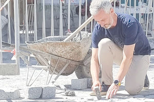 αναστασακης ο τελευταιος κυβολιθος