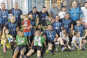 Η ομάδα της Άμεσης Δράσης που πήρε το τουρνουά