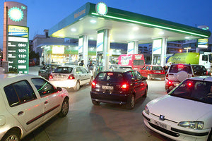 Έντονες διαμαρτυρίες πρατηριούχων για την παράταση επιβολής ονομαστικού πλαφόν