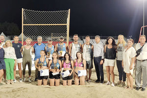 Από τις απονομές των ανδρών και γυναικών στο Φεστιβάλ Μπιτς Βόλεϊ