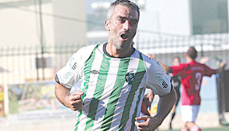 ο Μανώλης Ρουμπάκης