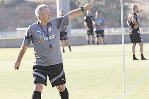 Ο Νίκος Νιόπλιας τόνισε ότι δεν χρειάζεται να βιαστεί ο ΟΦΗ στις μεταγραφικές του επιλογές