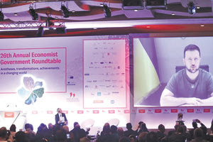 εφοπλιστες και ο ζελενσκι