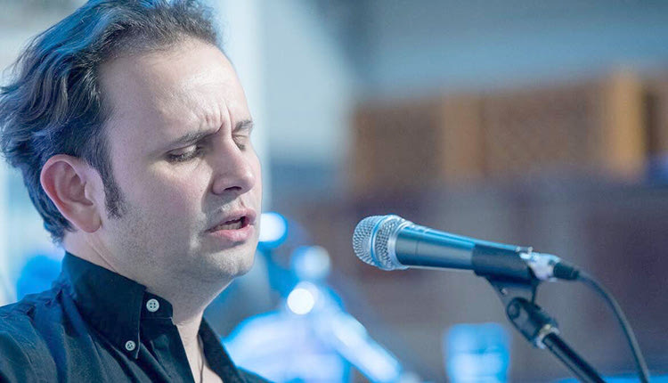 Συναυλία σε μια «νύχτα μαγικιά» με τον Γιάννη Κασσωτάκη