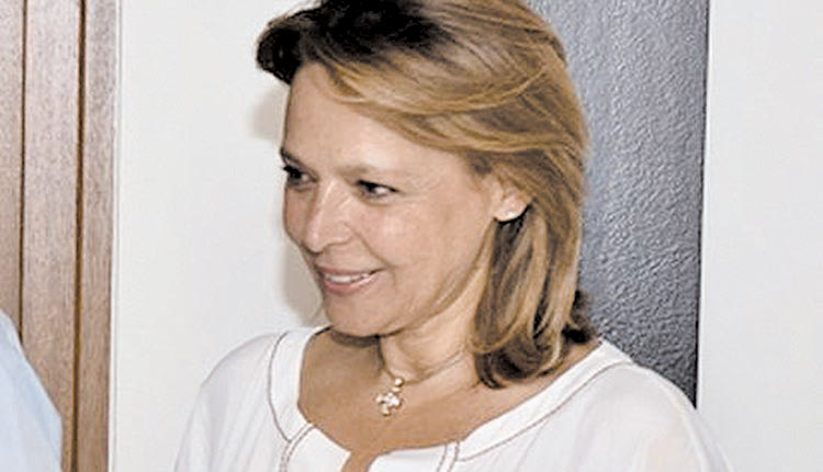 Η κ. Πέπη Μπιρλιράκη