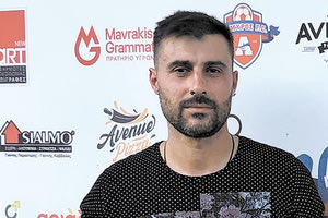 Στον Αλμυρό και ο Παγώνης