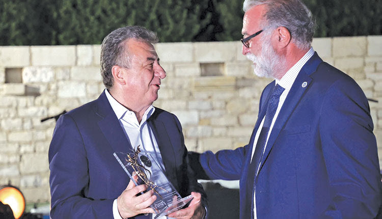 Θερμό καλωσόρισμα στους 200 ομογενείς της Παγκρητικής 