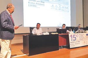 Η Ελληνική Υδροτεχνική Ένωση στο πλαίσιο του 15ου  Συνεδρίου της,  ἄριστον μέν ὕδωρ…. (Πίνδαρος, 522 - 443 π.Χ.), που έγινε στο Αριστοτέλειο Πανεπιστήμιο Θεσσαλονίκης (2-3 Ιουνίου 2022), προσκάλεσε ως ομιλητή και τίμησε τον συμπολίτη μας και συνεργάτη της «Π», κ. Ανδρέα Ν. Αγγελάκη, επίτιμο μέλος και διακεκριμένο Fellow της Παγκόσμιας Εταιρείας Υδατικών Πόρων, για την πολύχρονη και πολύτιμη συνεισφορά του στην Επιστήμη των Υδατικών Πόρων.