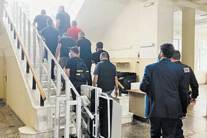 Τρανταχτές υποθέσεις και «γνωστά» ονόματα σήμερα στο εδώλιο