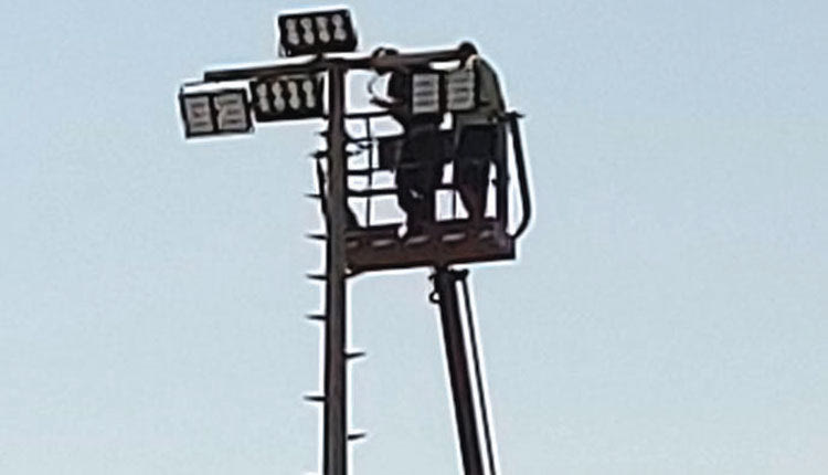 ενισχυση φωτισμου στο κολυμβητηριο