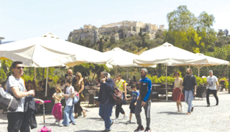 Ψηλά και τον Αύγουστο τα κρούσματα