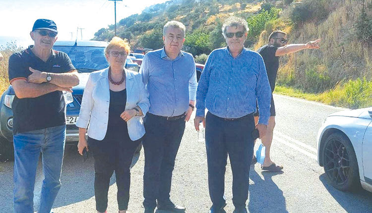 Στη φωτιά βρέθηκε χθες ο Περιφερειάρχης Κρήτης, η αντιπεριφερειάρχης και ο δήμαρχος Αγίου Βασιλείου