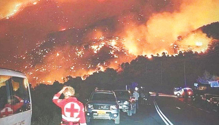 Κόλαση φωτιάς στο νότιο Ρέθυμνο