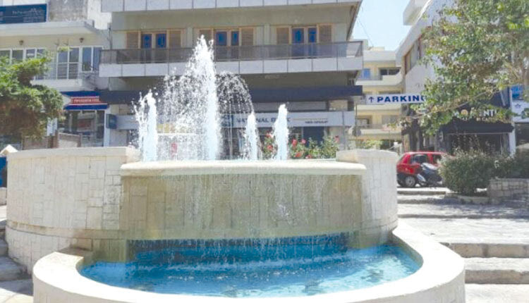 Άστεγος και σιντριβάνι