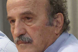 «Προκαλεί ο Αυγενάκης»