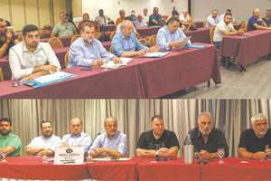 Απο την χθεσινή σύσκεψη της ΕΠΣΗ με εκπροσώπους της Πολιτείας (πάνω). Κάτω το πάνελ της σύσκεψης. Απο αριστερά οι κ.κ. Πετούσης, Φανουράκης, Βαρδάκης, Τζώρτζογλου, Κουτεντάκης, Παπαγγελής και Φρυσούλης