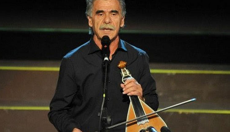Σκουλάς