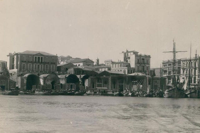 ΦΩΤΟΗΜΕΡΑΣ: Το Ηράκλειο το 1925. Η φωτογραφία τραβηγμένη από πλοίο που έμπαινε στο λιμάνι.