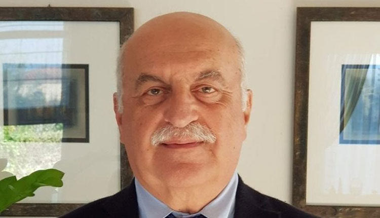 Η υπεραιωνόβια γιαγιά δεν χρειάστηκε ούτε νοσηλεία, σύμφωνα με τον καθηγητή κ. Τζανάκη