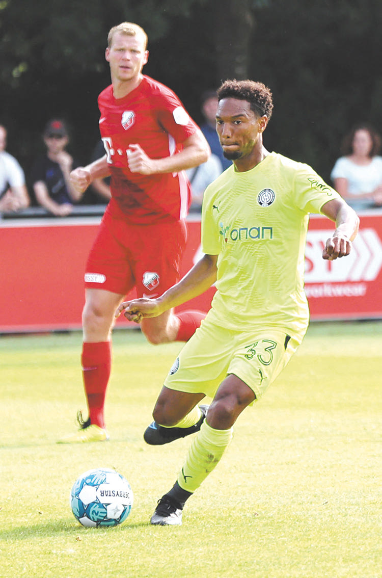 Στη Σπάρτα Ρότερνταμ θα συνεχίσει την καριέρα του ο Ντε Γκούζμαν