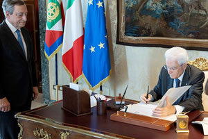 Τη δεύτερη φορά ο ΠτΔ Σέρτζιο Ματαρέλα έκανε δεκτή την παραίτηση Ντράγκι