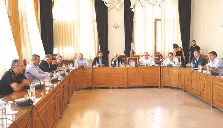 ΣΥΣΚΕΨΗ ΣΤΟΝ ΔΗΜΟ  Κυβερνητικές δεσμεύσεις  για τον χώρο του αεροδρομίου 