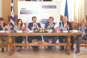 Αδελφοποίηση του Οργανισμού Λιμένος Ηρακλείου με το Terminal Νάπολης Ιταλίας