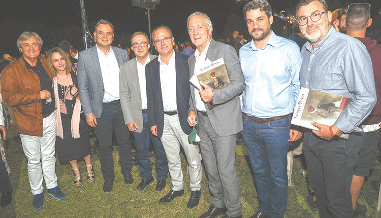 ΕΛΕΥΘΕΡΝΑ Θερμό χειροκρότημα στη Μαρία Φαραντούρη 