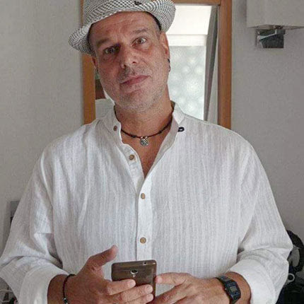 Ο κ. Τάσος Καπλάνης;