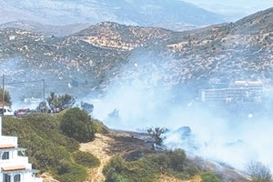 Στην Αγία Γαλήνη η φωτιά τέθηκε γρήγορα υπό έλεγχο