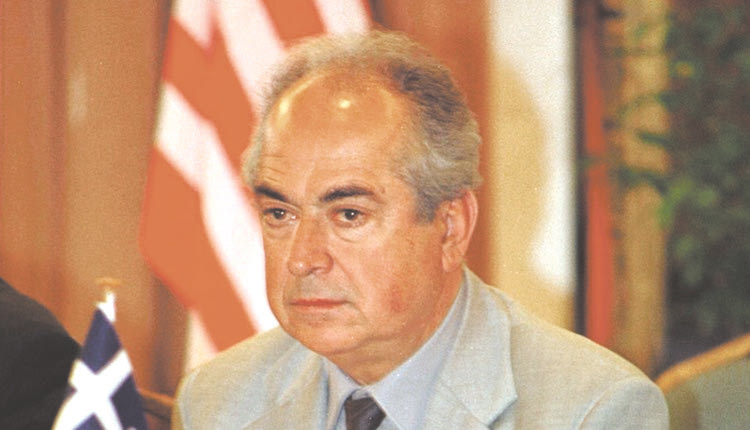 Αύριο στη 1 μ.μ. η κηδεία του Δ. Αποστολάκη