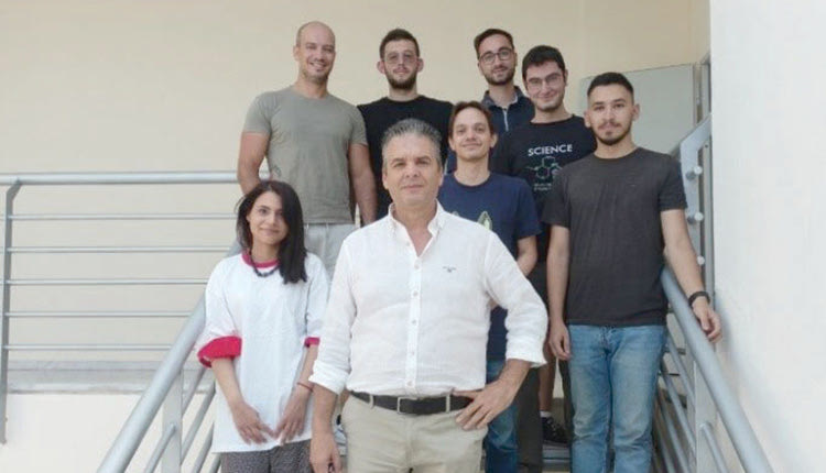 Η ερευνητική ομάδα του  Π. Τρικαλίτη 