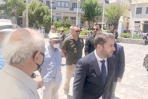 Ο Ν. Ανδρουλάκης κατά την προσέλευση του στον Άγιο Μηνά