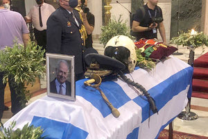 Συγκίνηση για το θάνατο του Δ. Αποστολάκη